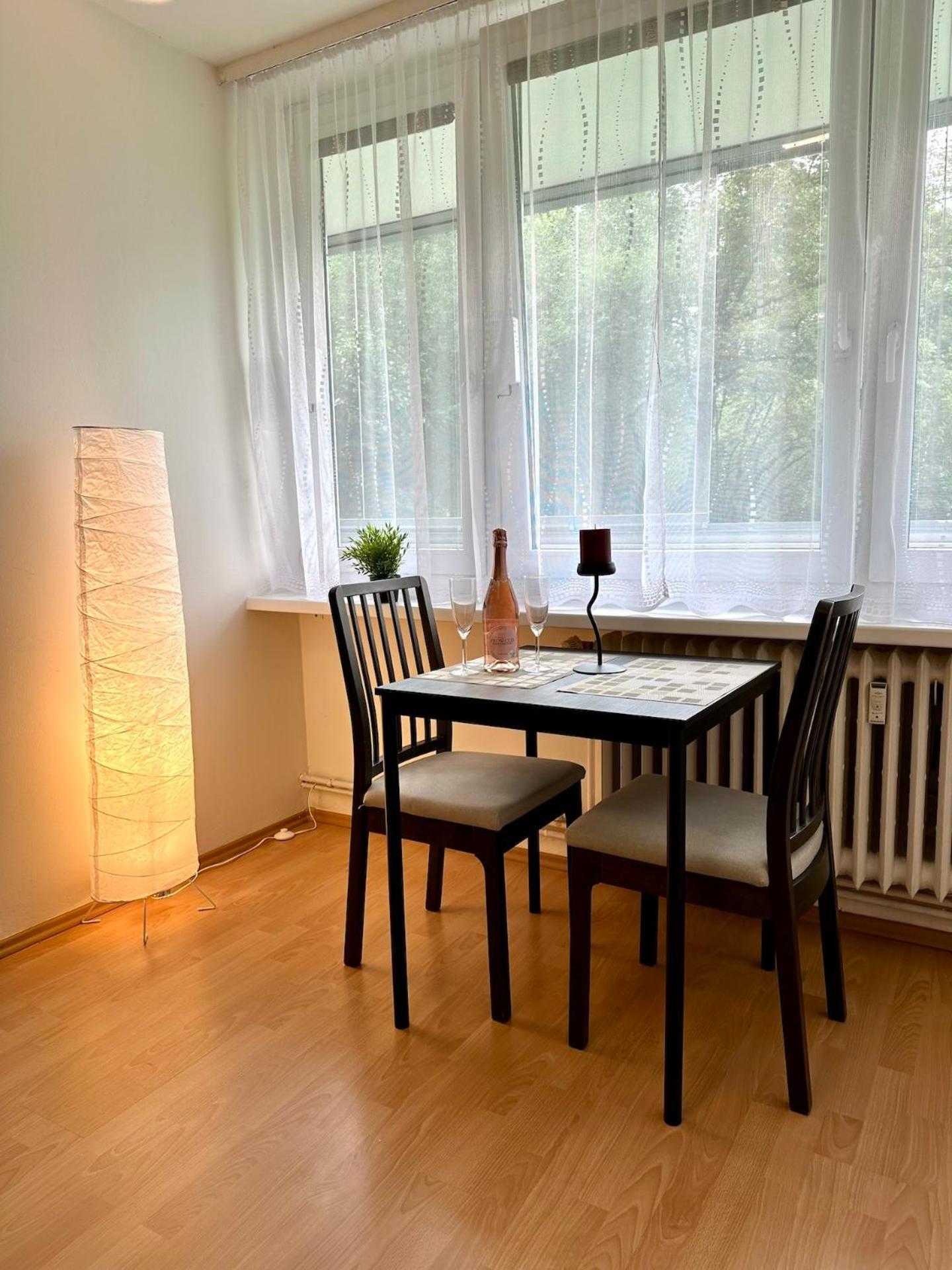 דירה Cozy Near Centre